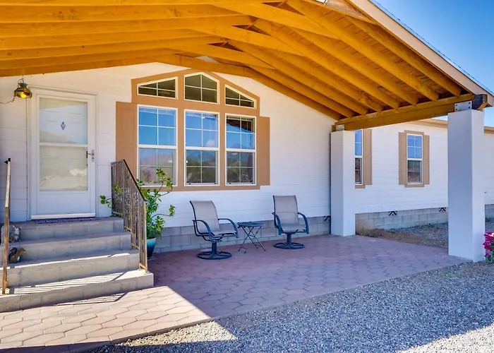 Holiday home 11 Mi To Saguaro Nat'l Park! Family W/ Deck